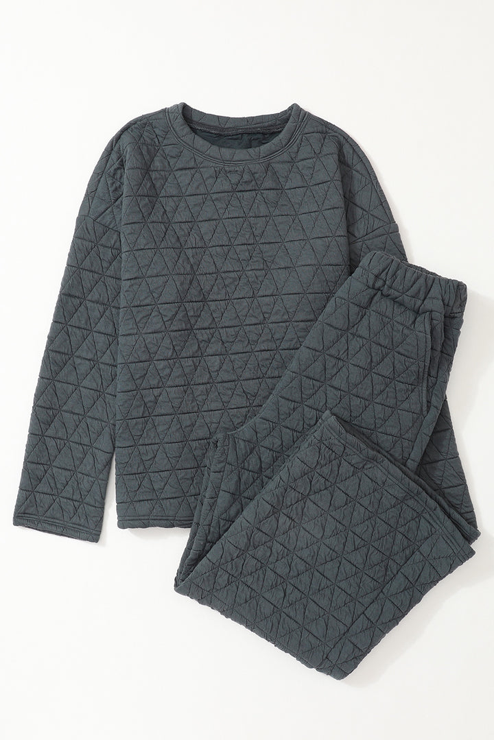 Black Solid Quilted Pullover and Pants Outfit