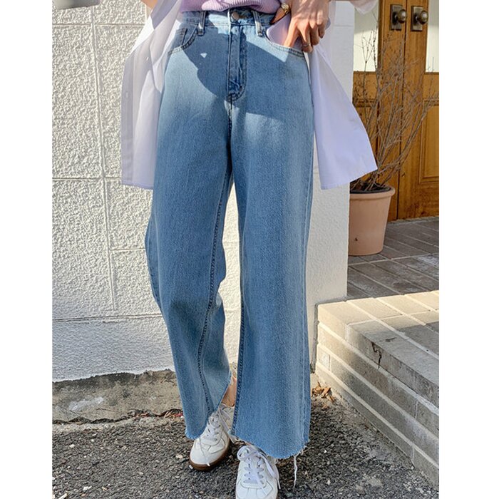 High Waist Wide Leg Jean - Size: S