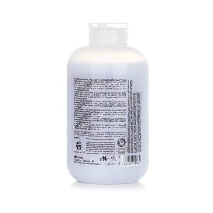 Love Shampoo (lovely Smoothing Shampoo For Coarse Or Frizzy Hair) - 250ml/8.45oz