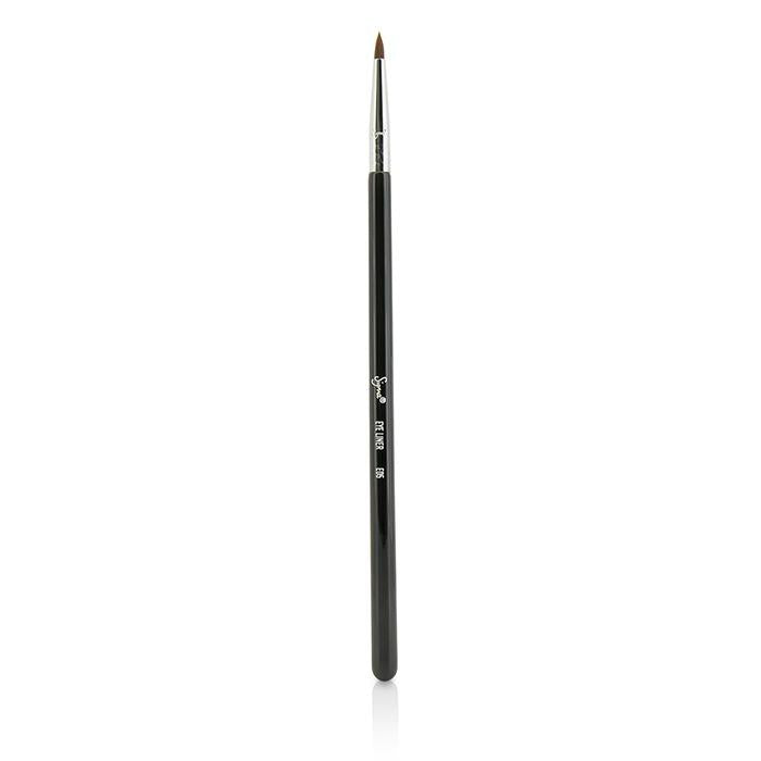 E05 Eye Liner Brush - -